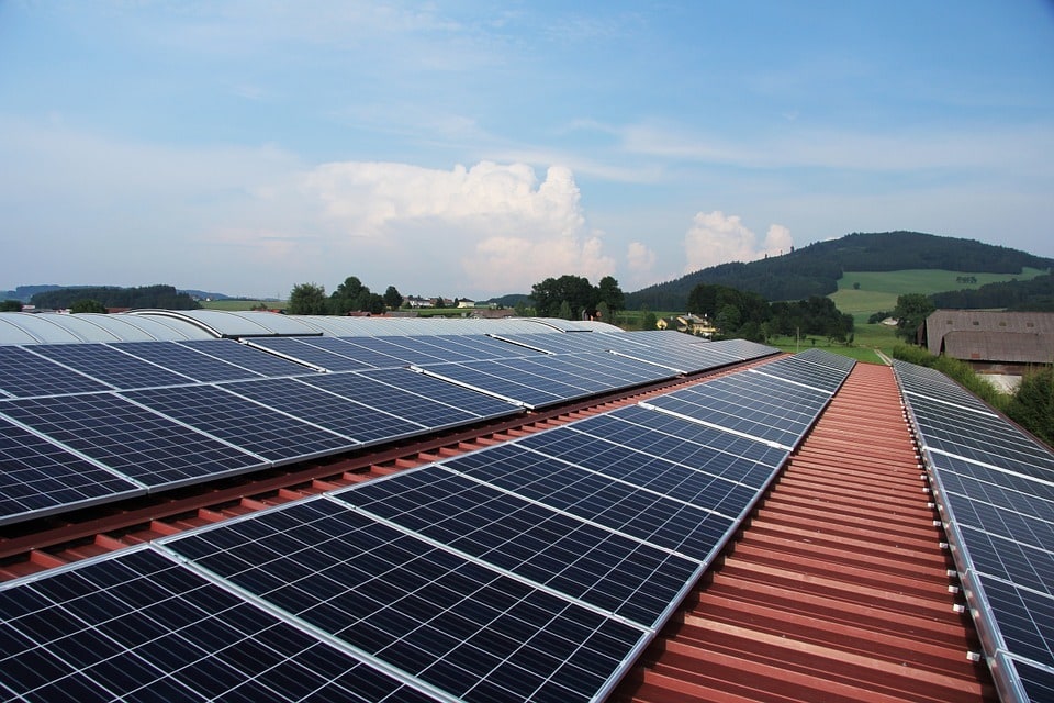 Transition énergétique et panneaux solaires en Occitanie